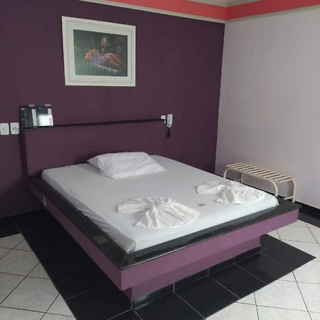 Bhaus Motel Marília Esterno foto